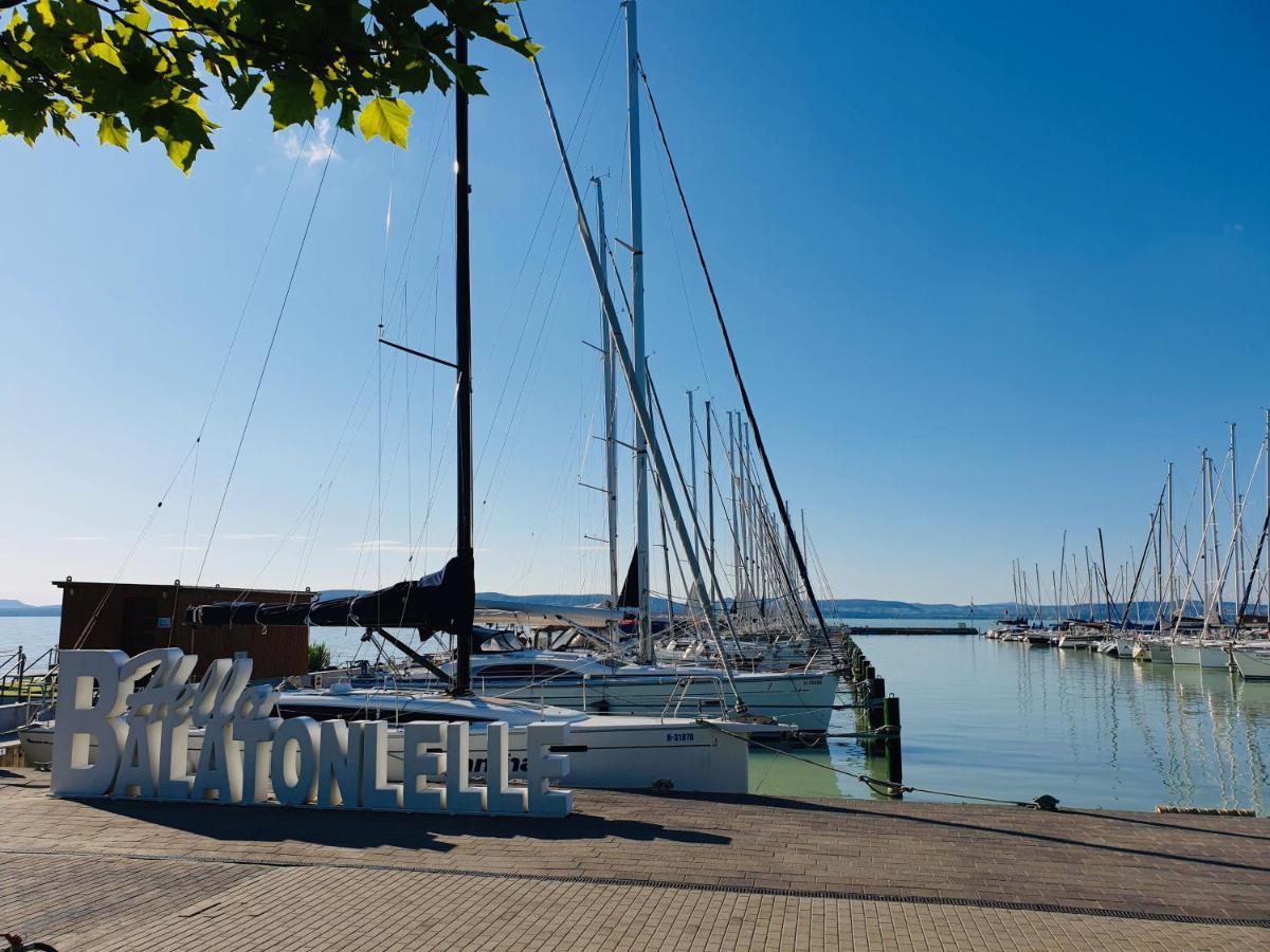Bl Lakeside Apartman Балатонлеле Екстериор снимка